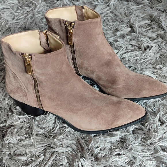 Burno Magli Tan Sude Leather Ankle heel Boots Double Zipper Size 41- 10 - Picture 7 of 8